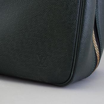LOUIS VUITTON, a taiga leather 'Helanga' weekend bag.