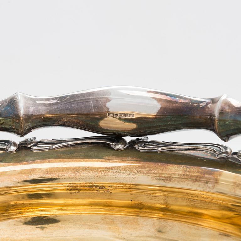 A parcel-gilt footed sweetmeat basket, Auran Kultaseppä oy, Turku 1948.