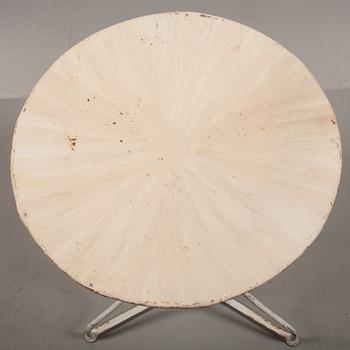TRÄDGÅRDSBORD, Frankrike, 1900-talets första hälft.
