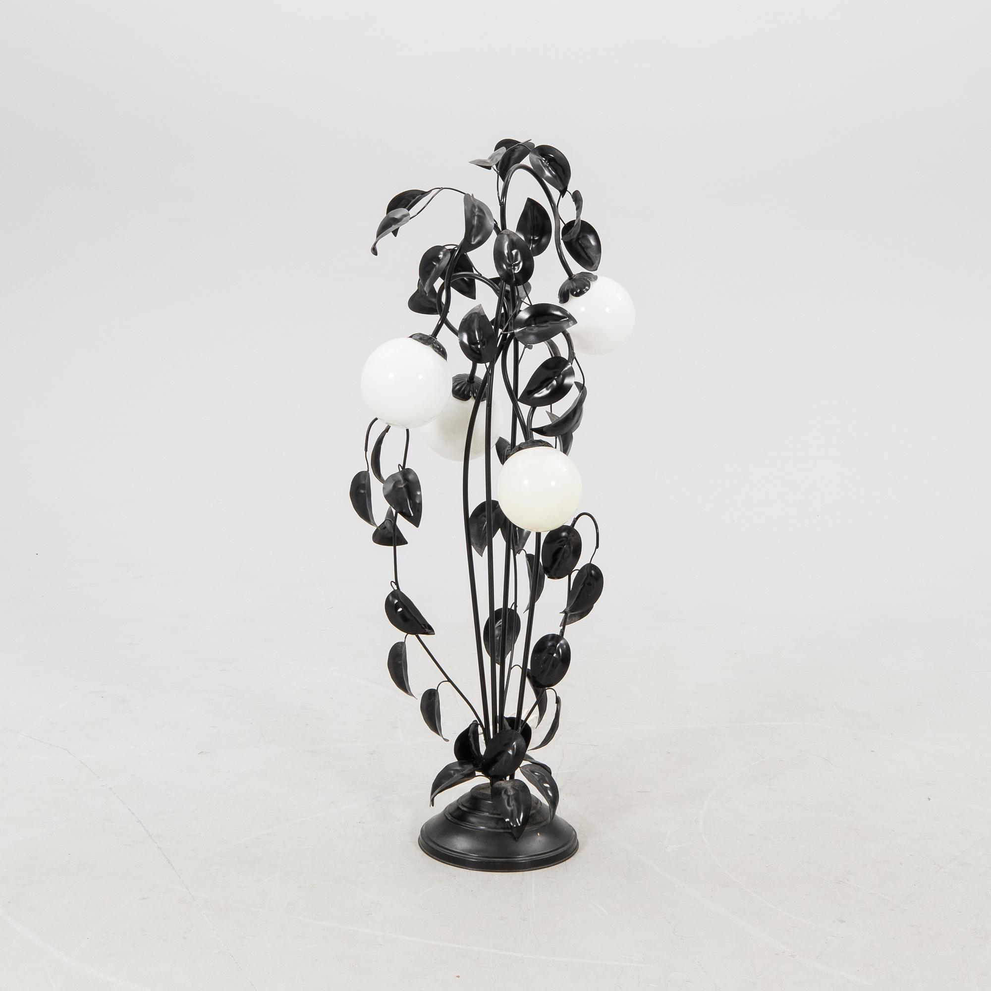 Golvlampa sent 1900-tal.