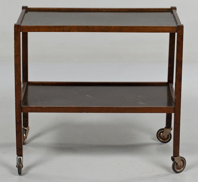 SERVERINGSVAGN, 1900-talets andra kvartal.