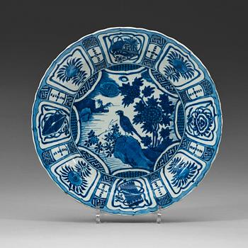 511. A blue and white kraak dish, Ming dynasty, Wanli (1572-1620).