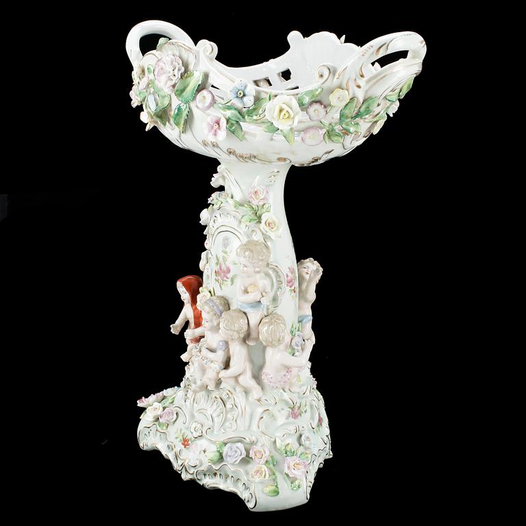 UPPSATSSKÅL, porslin, Meisenlikanande märke, 1900-tal.