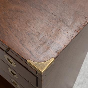 Sängbord, ett par, 1900-talets andra hälft.