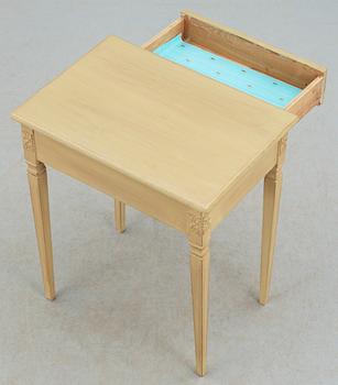 BORD, gustavianskt stil, omkring 1900.