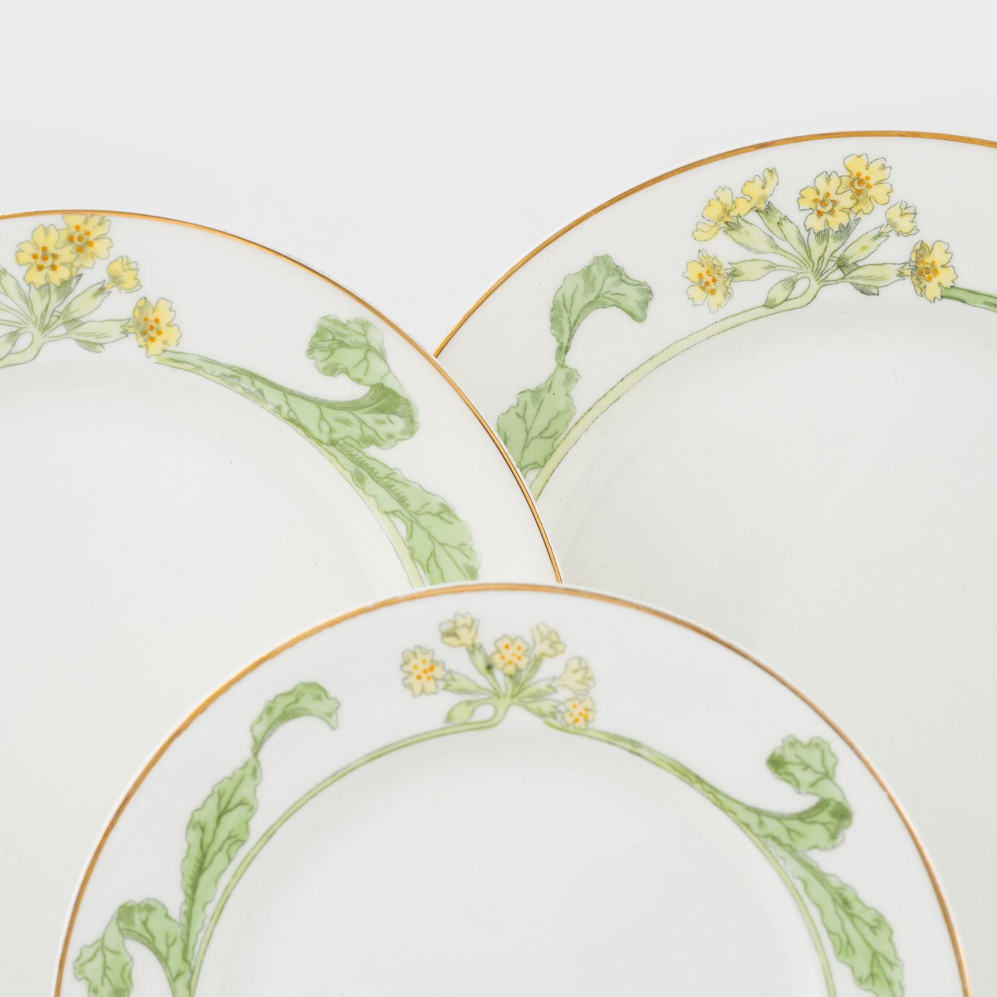 Gunnar Wennerberg, a 75-piece 'Gullviva' porcelain dinner service, Gustavsberg, Sweden.