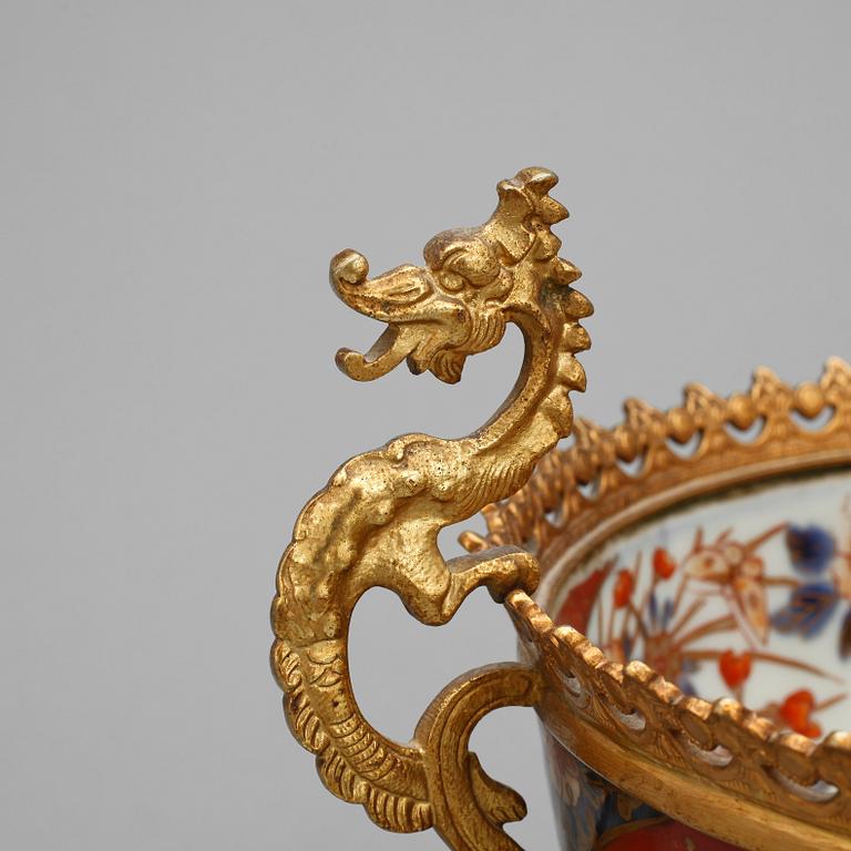 SKÅL, porslin samt metall, Japan, 1900-tal.