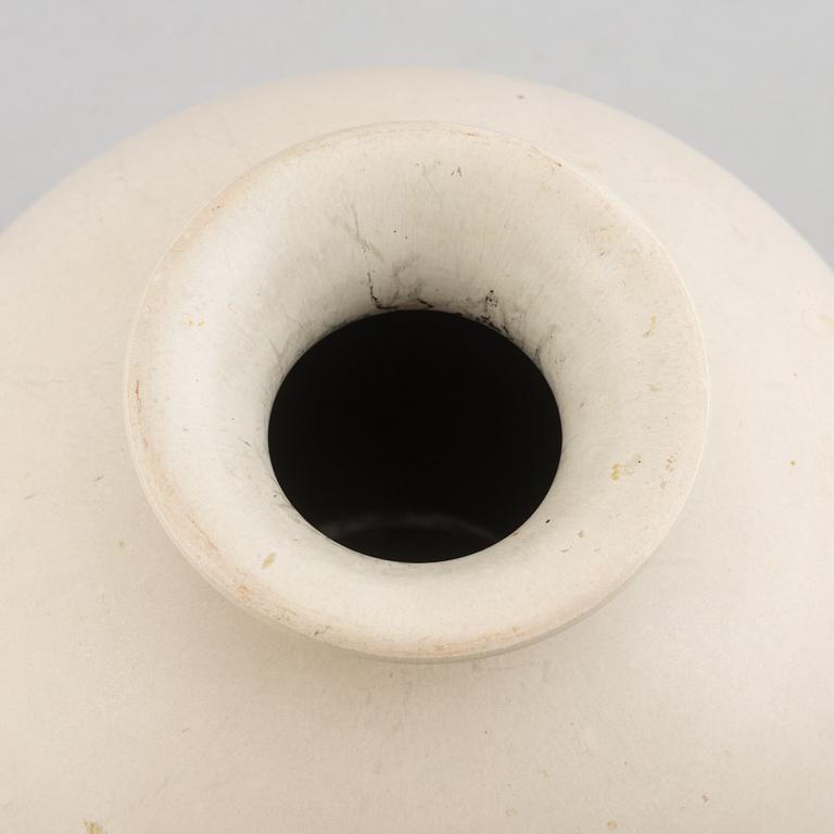 Gunnar Nylund, a stoneware vase, Rörstrand, Sweden.