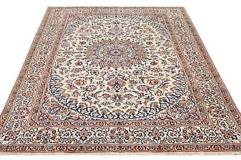 A part silk Nain carpet, 9 LA, a. 335 x 245 cm.