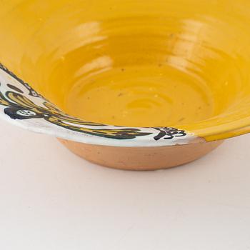Ulrica Hydman-Vallien, two signed ceramic bowls, unique.