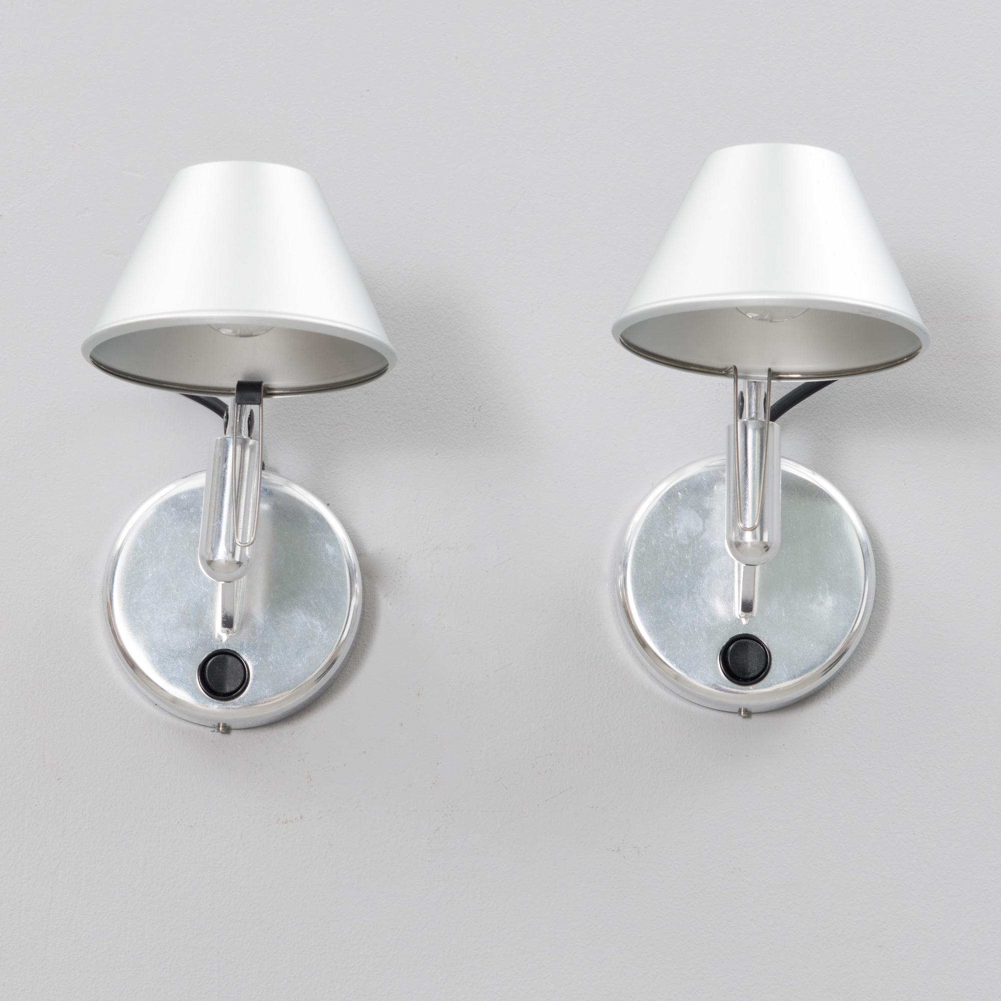 VÄGGLAMPOR, ett par, "Tolomeo Faretto" M. De Lucchi/ G. Fassina för Artemide, 2000-tal.