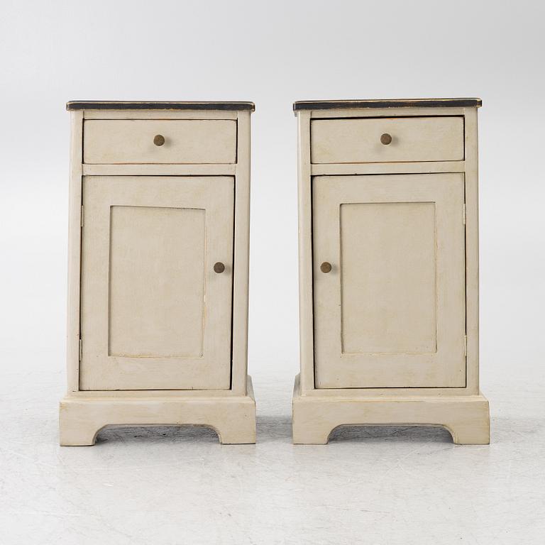 Bedside tables, a pair. Contemporary manufacture.