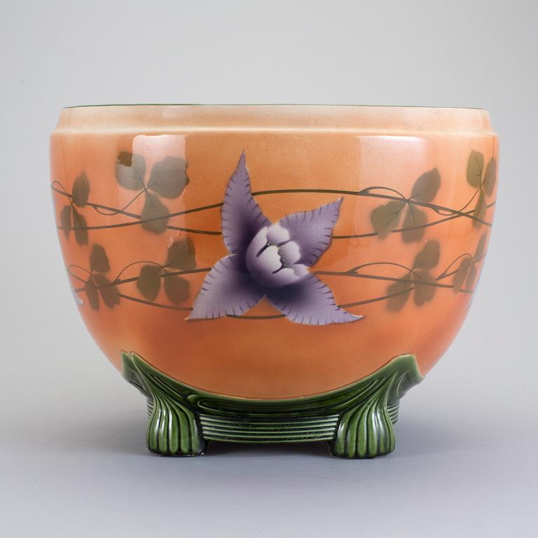 YTTERFODER, flintgods, Villeroy & Bosch, omkring sekelskiftet 1900.