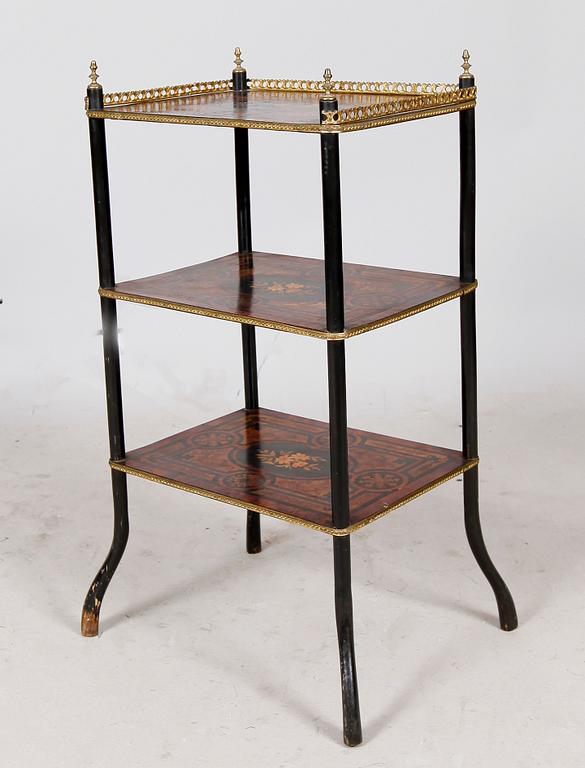 ETAGERÈ, Frankrike, 1800-talets andra hälft.