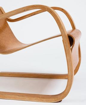 Alvar Aalto, fåtölj, nr 31, producerad av O.y Huonekalu-ja Rakennustyötehdas, Finland eller Aalto Design, Hedemora.