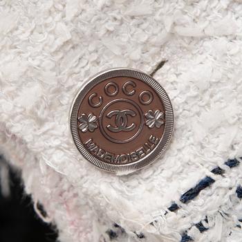 KAVAJ, Chanel.