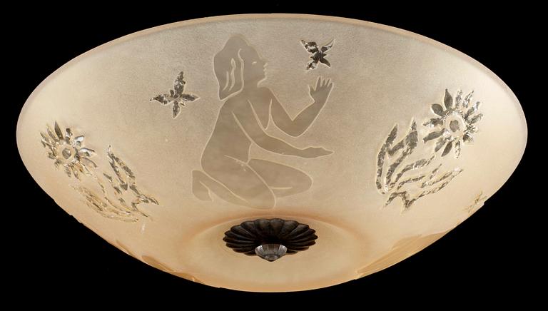 TAKALAMPA, glas. 1930/40-tal. Diam 45.
