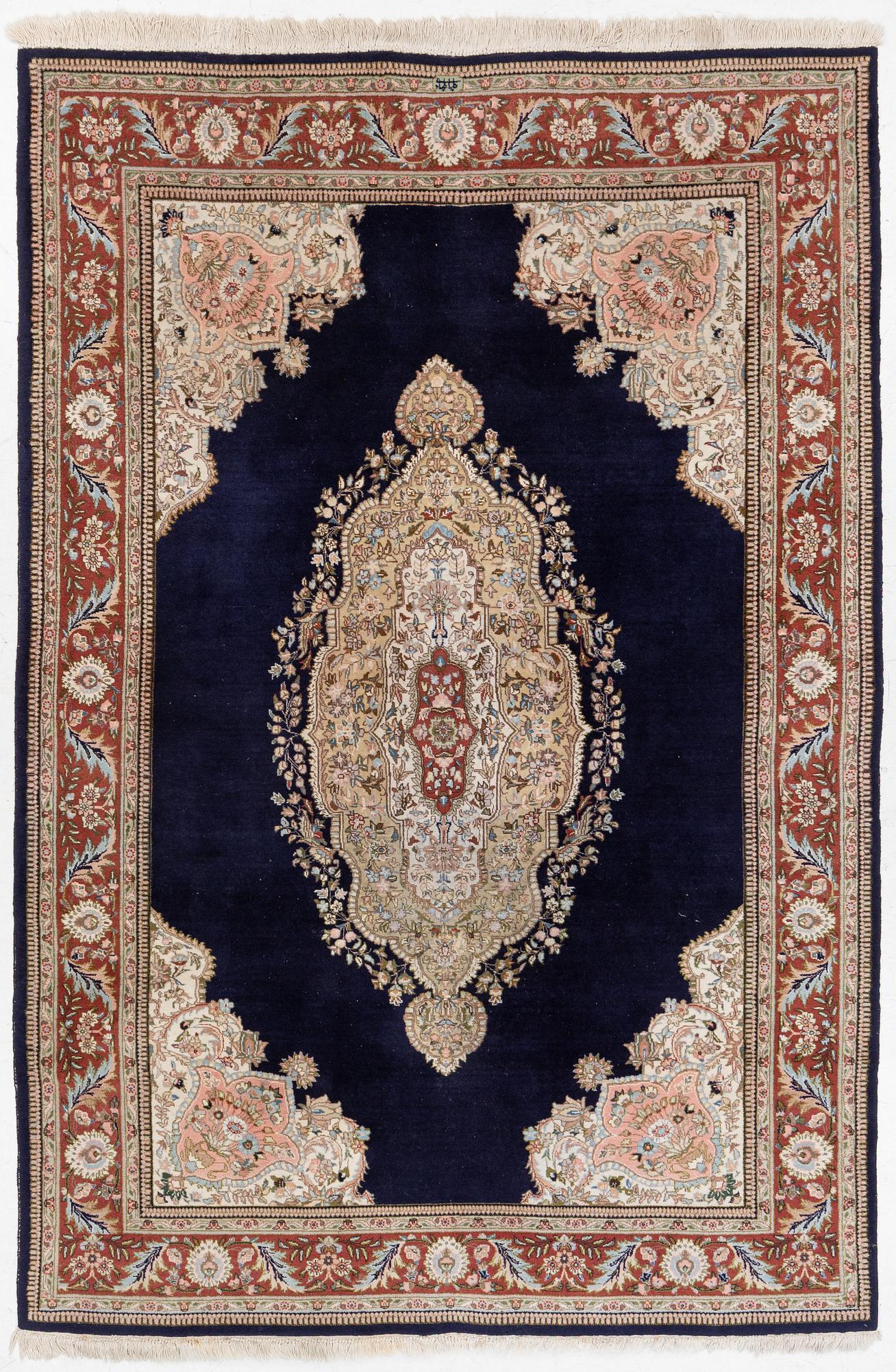 Carpet, Persia, approx. 290 x 195 cm.