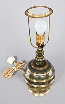 BORDSLAMPA, 1900-talets första hälft.