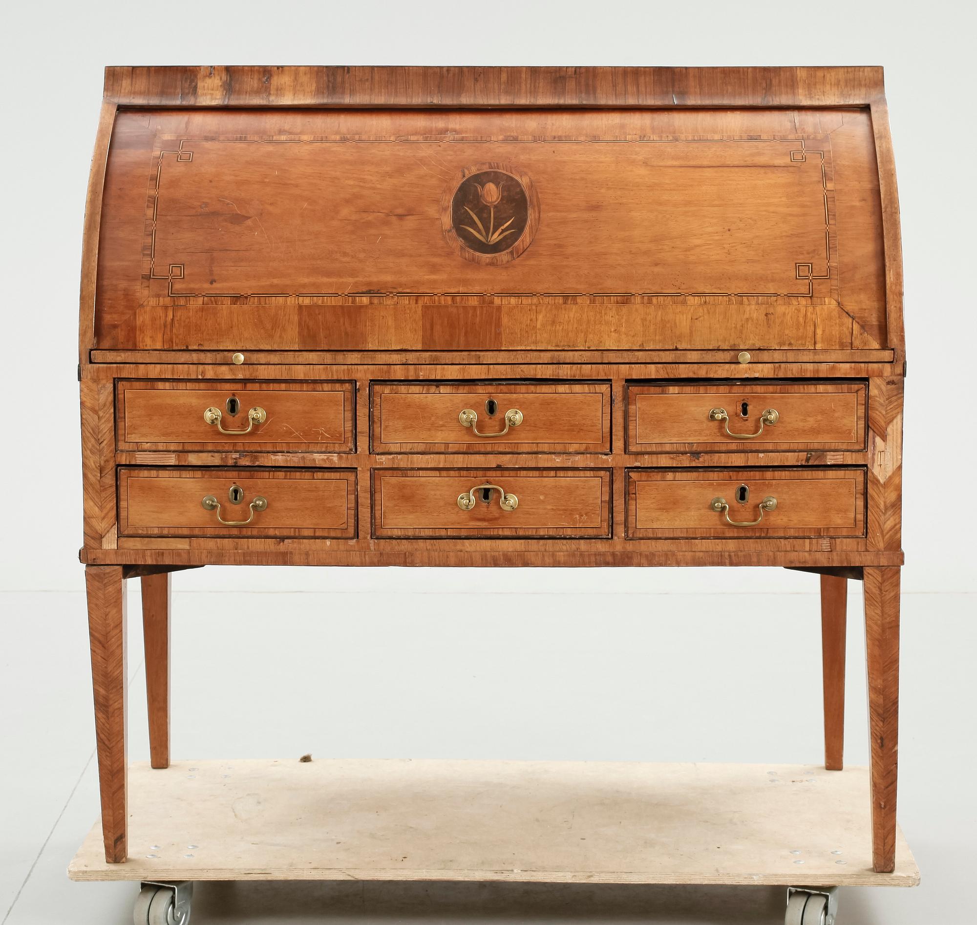 RULLKLAFFSEKRETÄR, Louis XVI-stil, troligen tidigt 1800-tal.