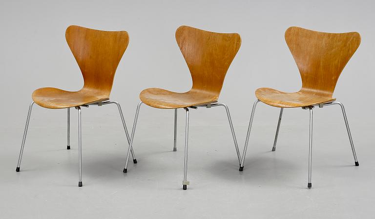 STOLAR, 3 st, "Sjuan", Arne Jacobsen, Fritz hansen, 1900-talets andra hälft.