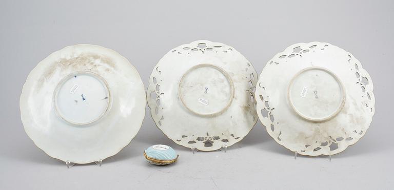 PARTI PORSLIN, 4 delar, meissen/meissenliknande, 1800/1800-tal.