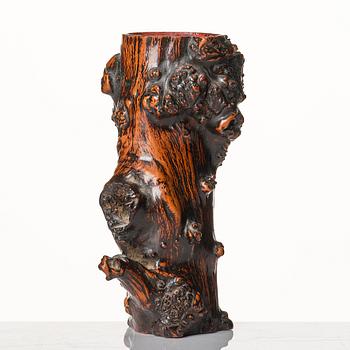 A root brush pot, Qing dynasty.