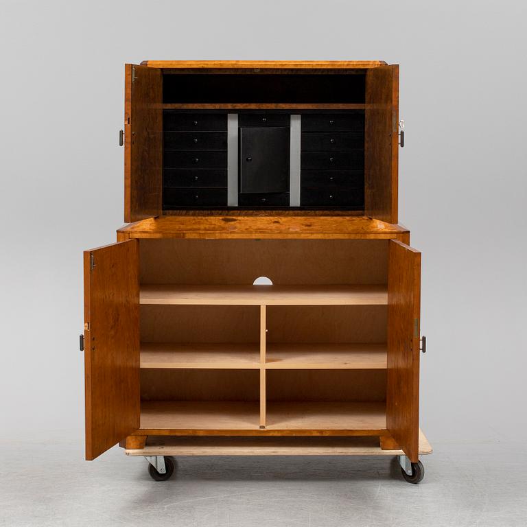 SKÅP, funkis, 1930/40-tal.