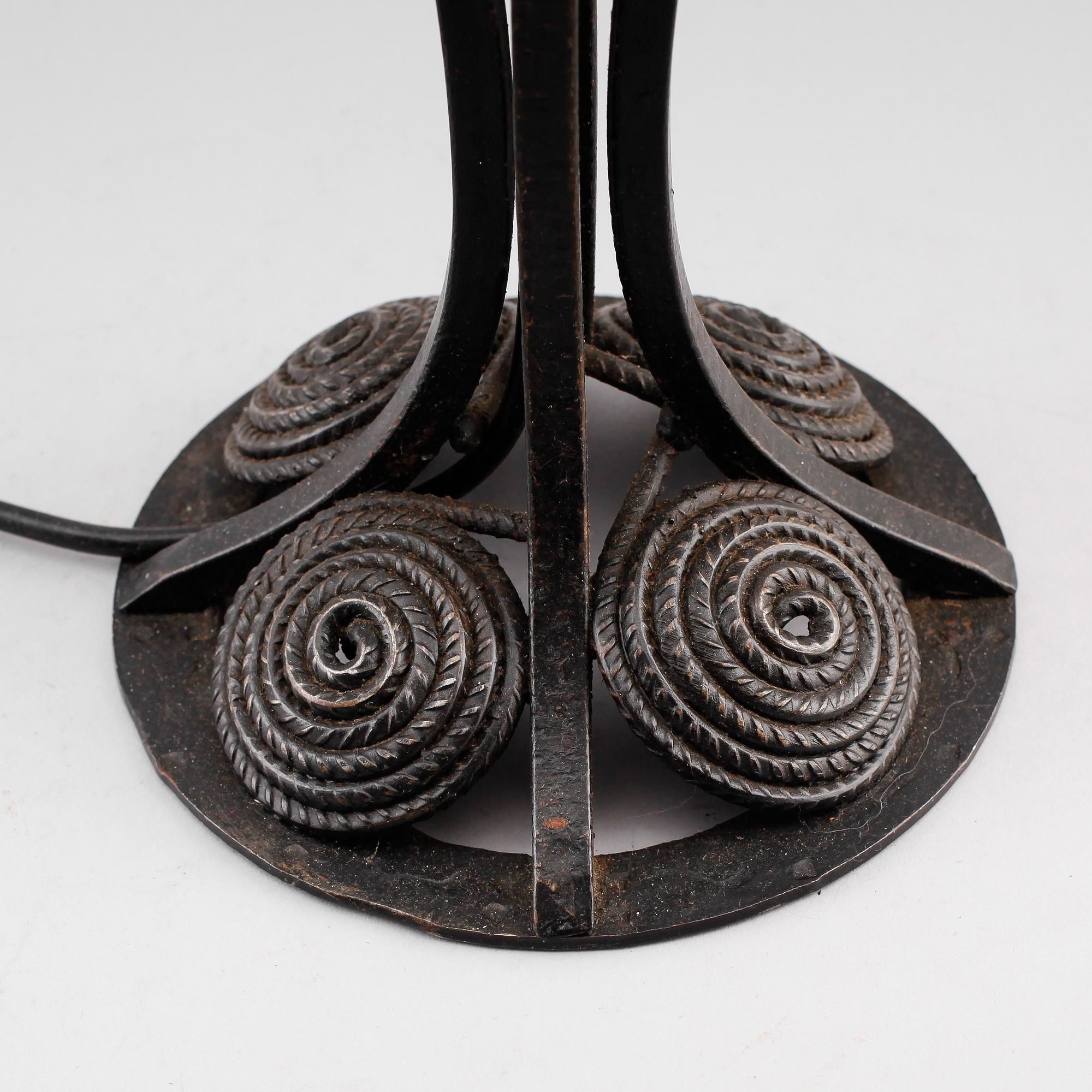 BORDSLAMPA, smide, art déco, 1900-talets första hälft.