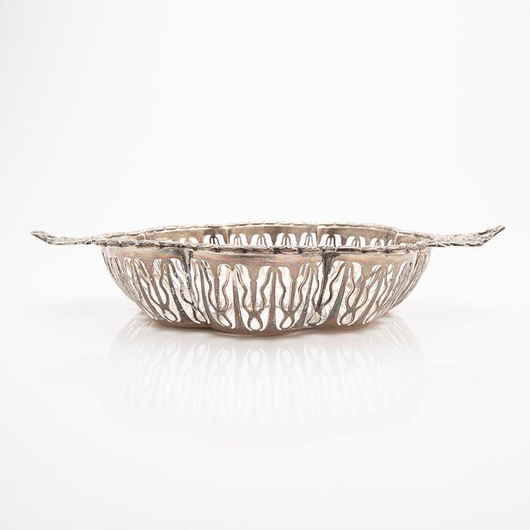Bowl, silver, Birmingham, 1914.