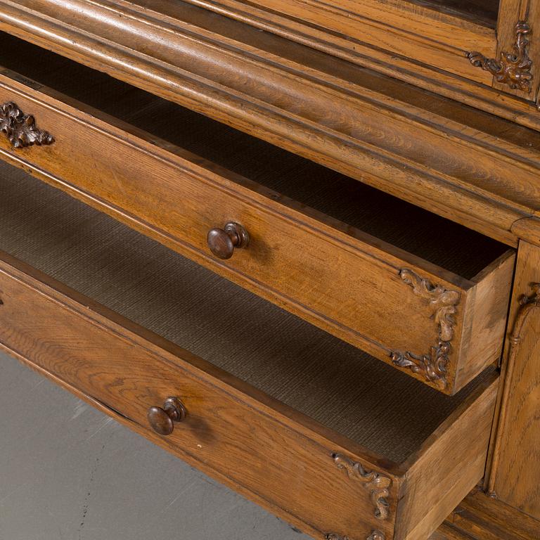 A vitrine cabinet, late 19th century.