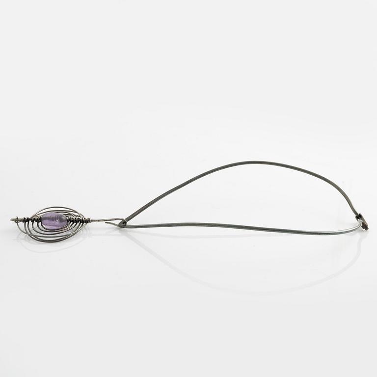 Necklace with pendant, silver with amethyst.