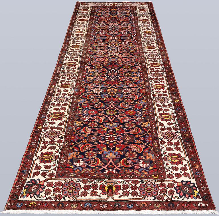 Matta, gallerimodell, Hamadan, 380 x 120 cm.