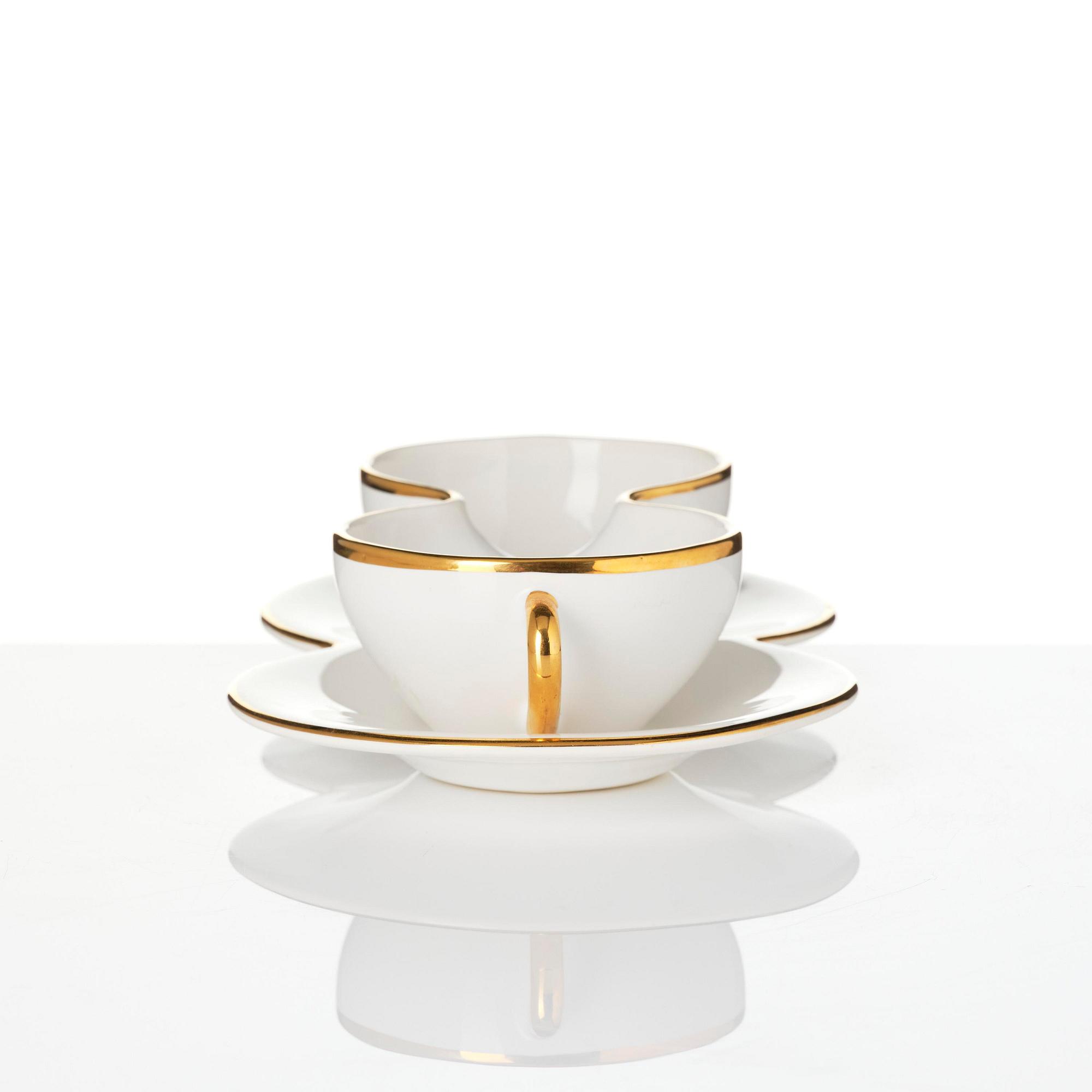 Mona Hatoum, "T42 (gold)".