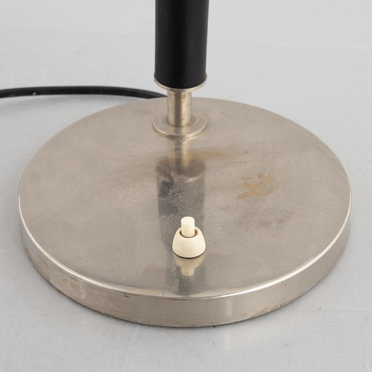 Harald Notini, a pair of desk top lamps, modell "15091 A", Arvid Böhlmarks Lampfabrik, Stockholm, 1930s.