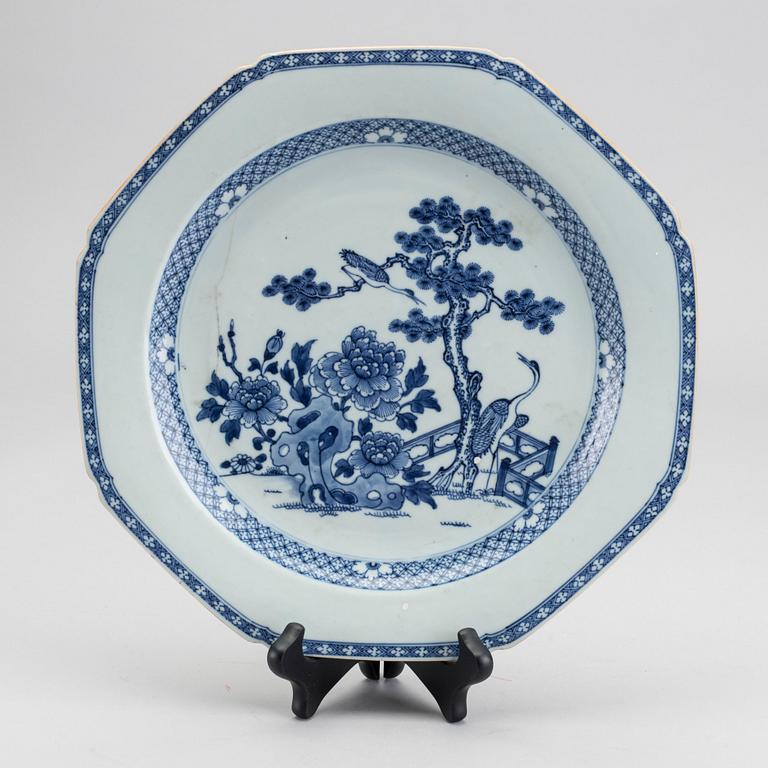 A PORCELAIN PLATE, Qianlong, (1736-95).