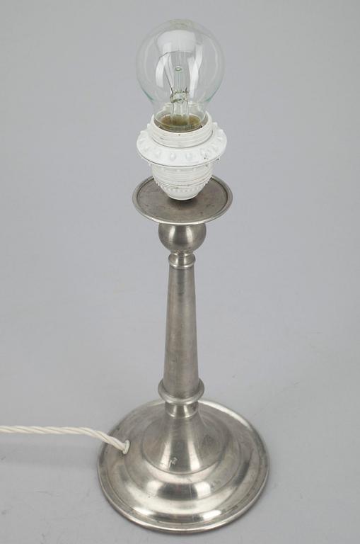 BORDSLAMPA, tenn, trol. Estrid Ericson, Svenskt tenn 1927.