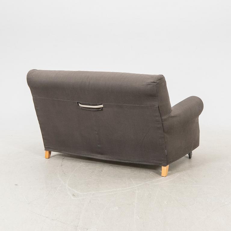 A "Nonnamaria" Felxform pair of sofas 21st century.