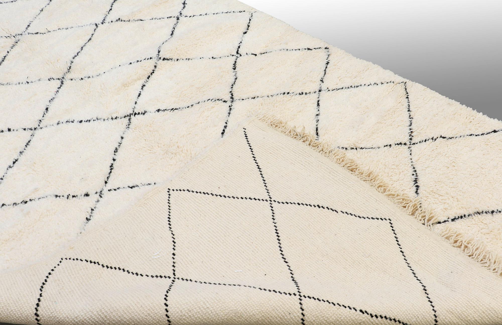 A CARPET, Morocco, ca 330 x 200 cm.