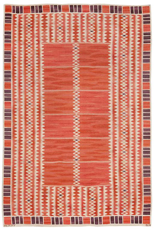 CARPET. "Salerno röd". Rölakan (flat weave). 311 x 210 cm. Signed AB MMF BN.