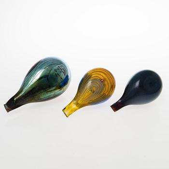 OIVA TOIKKA, Three glass birds, signed O. Toikka Nuutajärvi Notsjö..