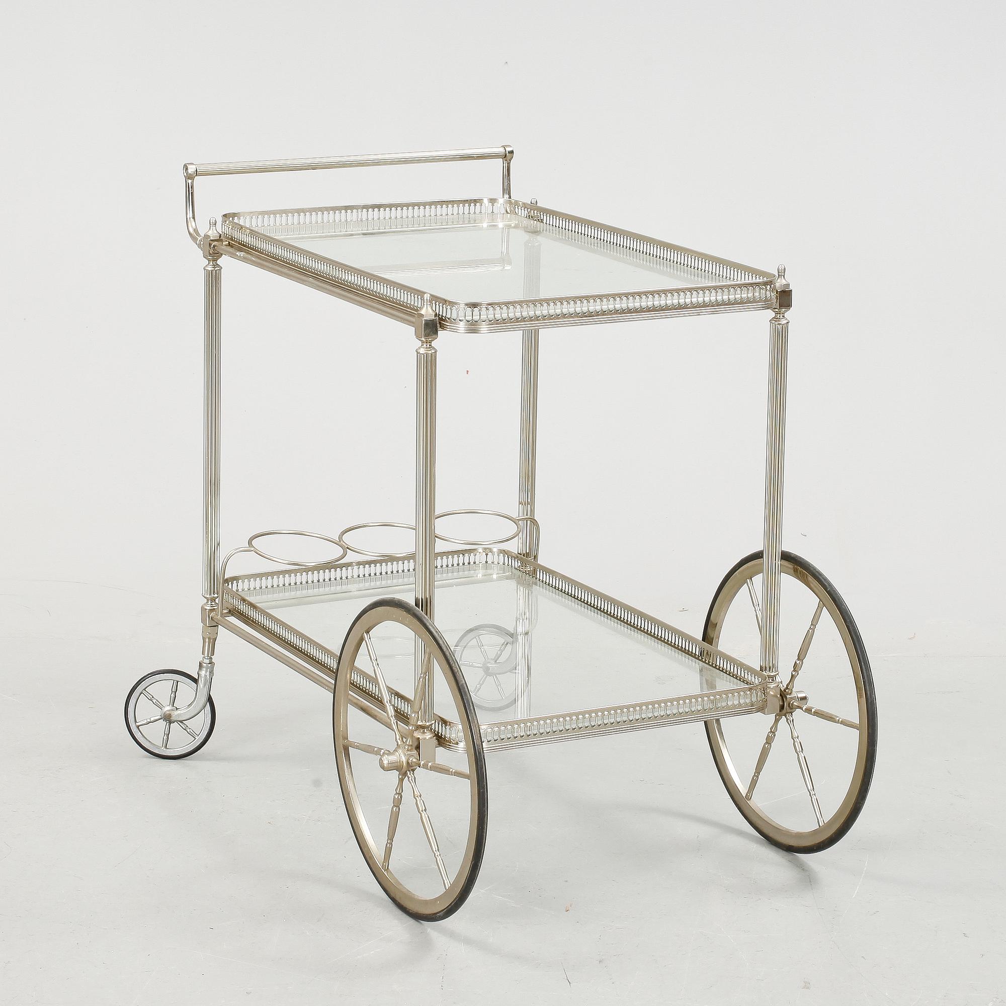 SERVERINGSVAGN, 1900-talets andra hälft.
