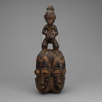 MASK, trä. Afrika, 1900-tal.