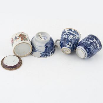 Seven pieces of porcelain, China, Qing dynasty, 178th-19th century.