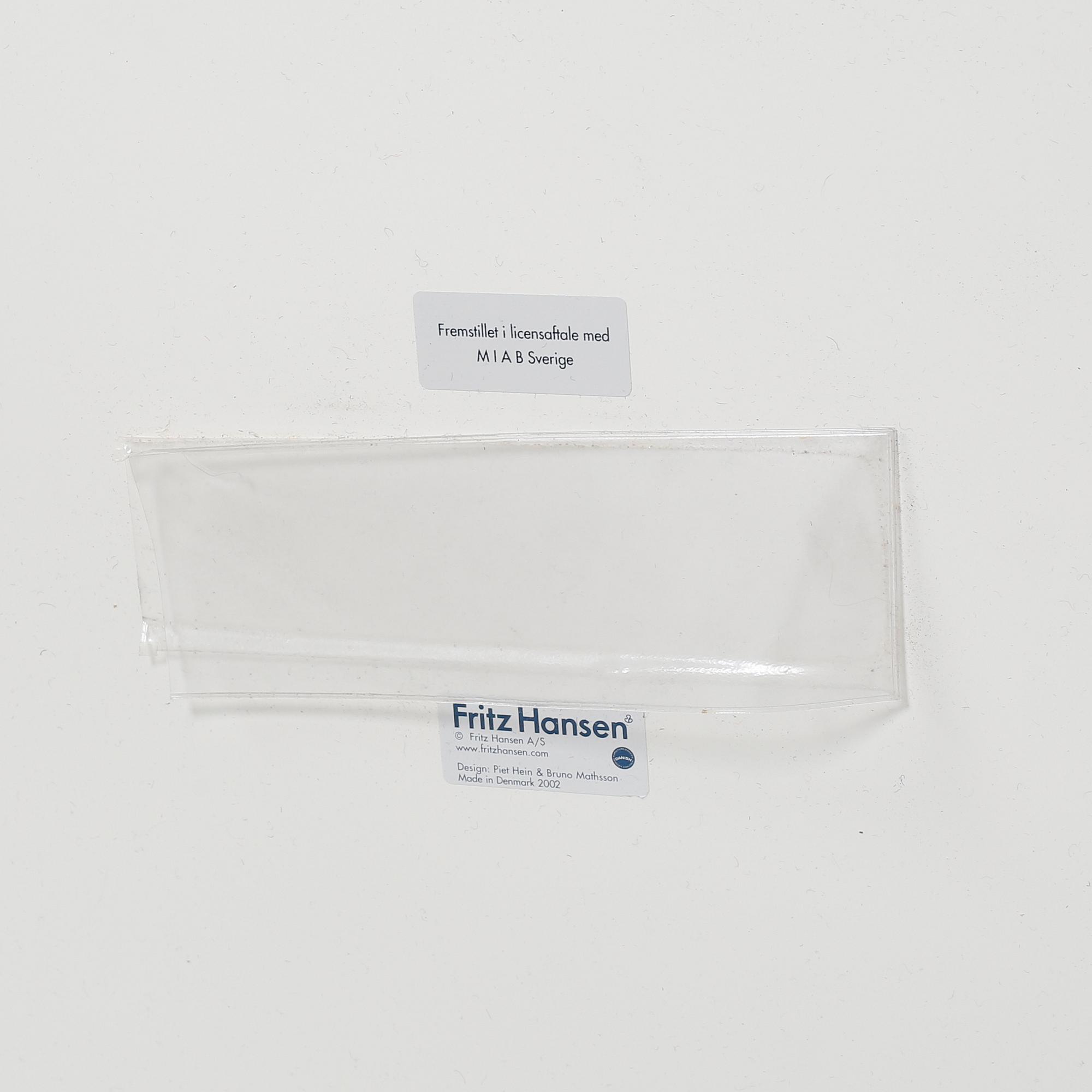 BORD, "Superelips", Bruno Mathsson International, Bruno Mathsson och Piet Hein för Fritz Hansen, etikettmärkt 2002.