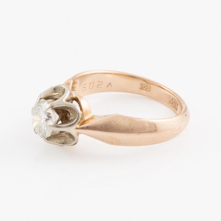 Ring, 14K guld med briljantslipad diamant.
