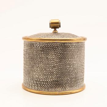 Estrid Ericson, tobacco box with lid, modell A2273, Firma Svenskt Tenn, Stockholm 1948.