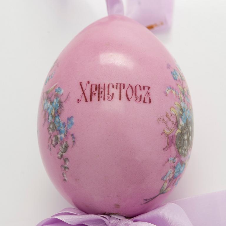 Dekorationsägg, porslin, Ryssland, kring sekelskiftet 1900.