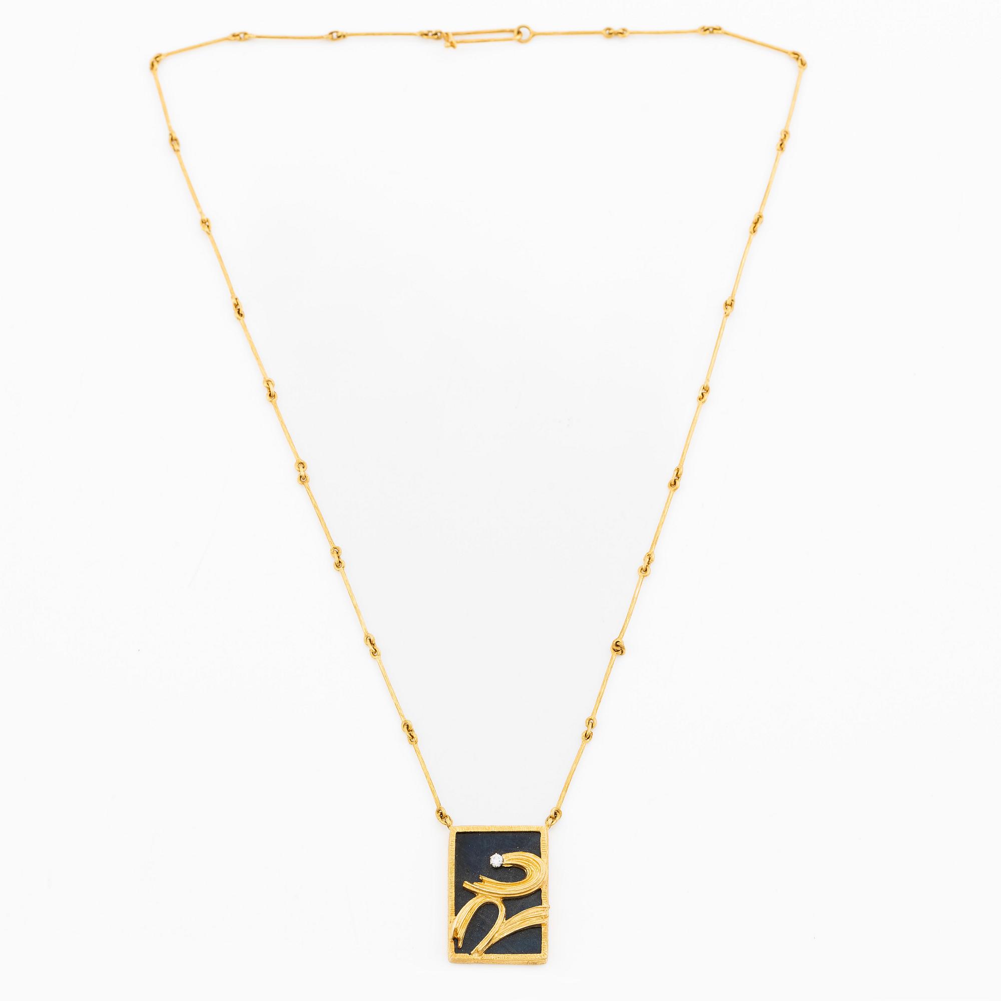 Juhani Linnovaara, Necklace 18K gold with spectrolite and brilliant-cut diamond, Lapponia 1980.
