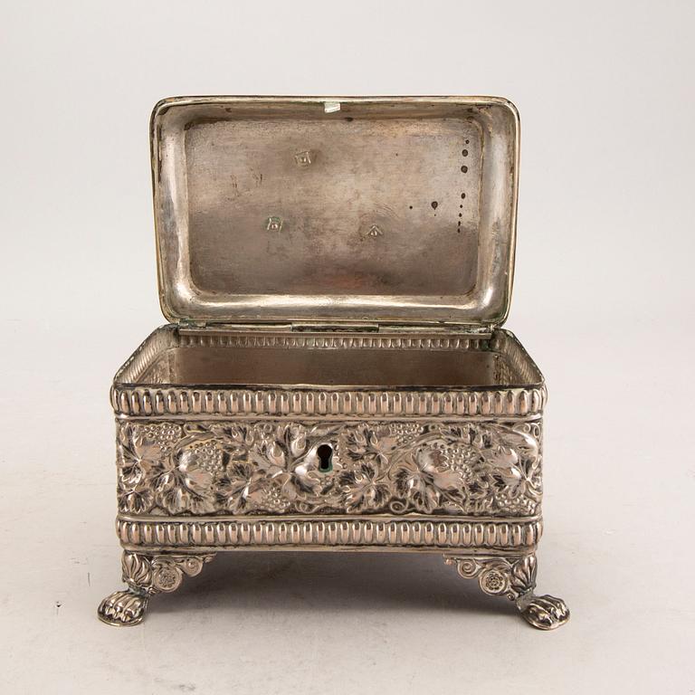 A 19th century probably German silver sugar bowl, weight 378 gr.